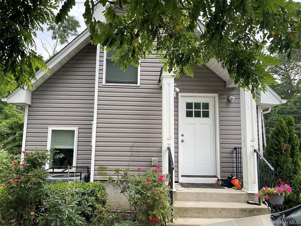 1st image of 16 Oak Avenue