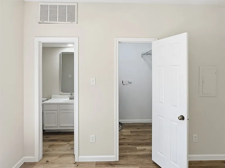 7126 Holly Hill Dr #210 — Photo 18