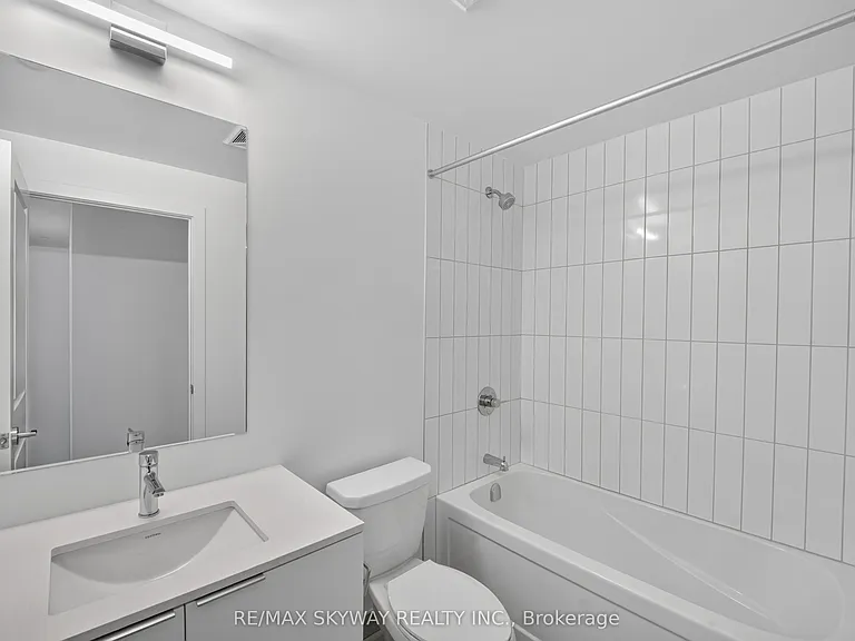 15 Skyridge Dr #521 — Photo 40