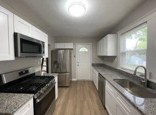 2196 Bellfield Ave, Cleveland Heights, OH 44106