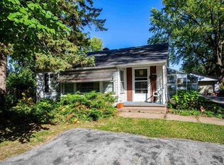 4623 El Rancho Dr, Davenport, IA