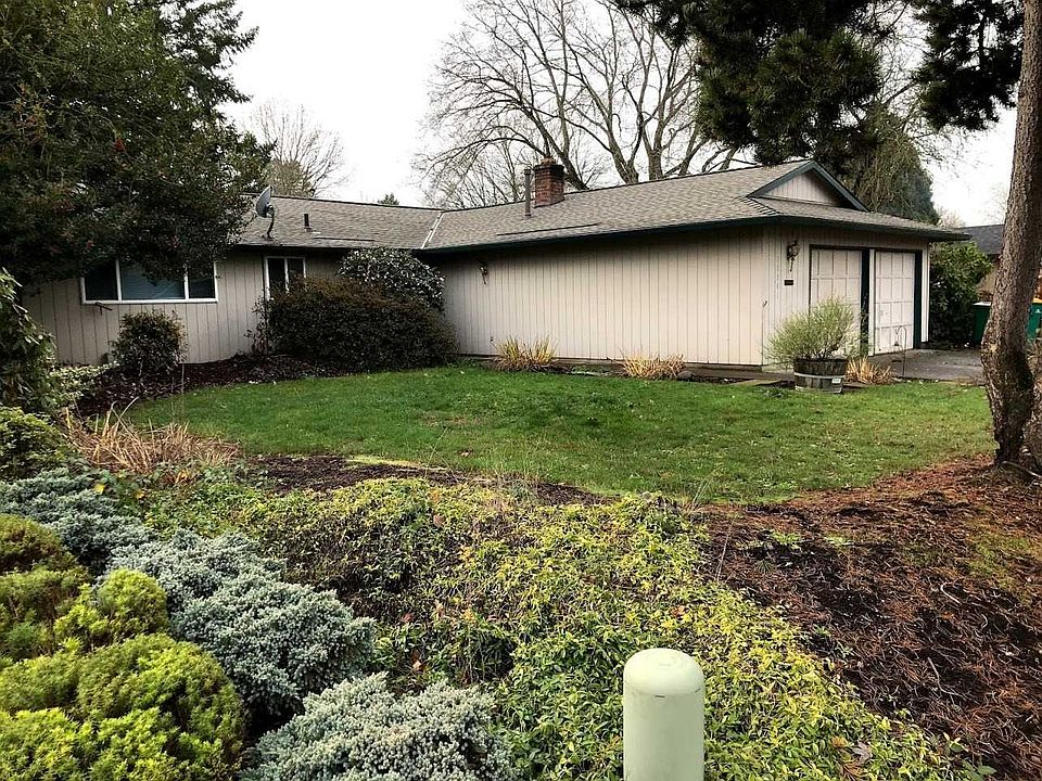 2nd image of 11341 SW Ironwood Loop