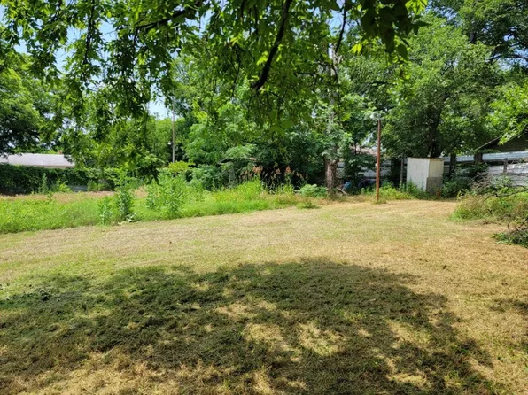 2925 La Salle St, Fort Worth, TX 76111