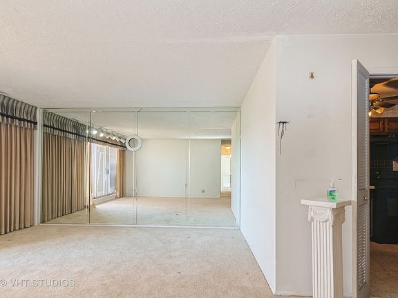 3rd image of 200 Park Ave APT 220