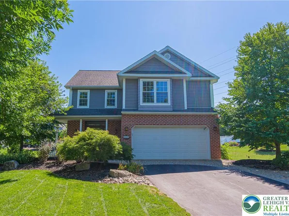 2593 Old Wagon Ct, Macungie, PA 18062