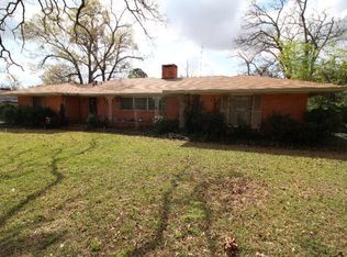 109 Cayuga Dr, Athens, TX 75751