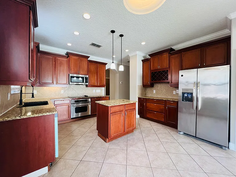 15008 Stonebriar Way — Photo 7