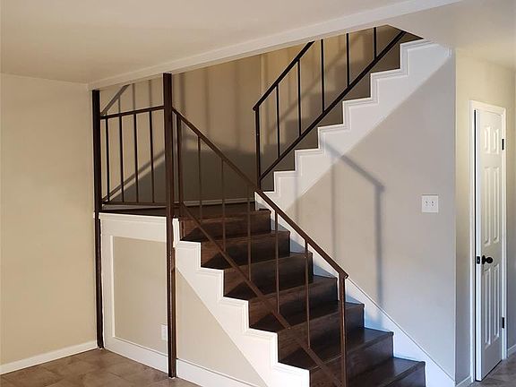 2nd image of 10214 Beekman Place Dr