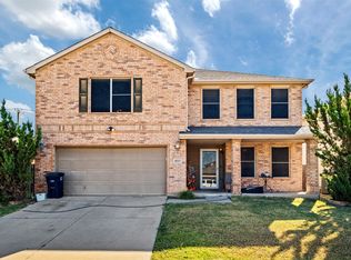8213 Southbrook Cir, Fort Worth, TX 76134