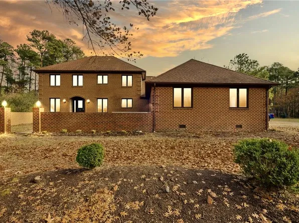 9 Rhodelia Ln, Poquoson, VA 23662