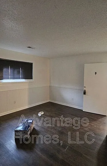 711 N 70th St #B — Photo 7