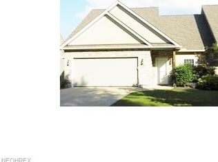 1523 Heron Point Dr, Lakemore, OH 44250
