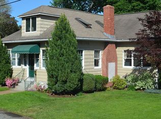 11 Lillian Ave, Rumford, RI 02916