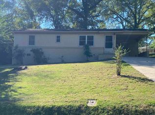 146 Kaufman Rd, Hot Springs, AR 71913