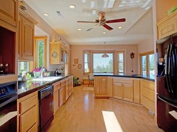 Bright Kitchen