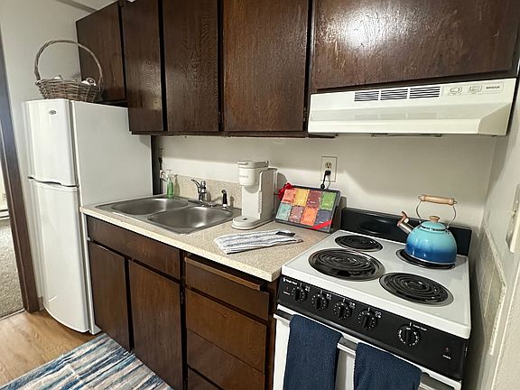 5th image of 3002 N Argonne Rd #5