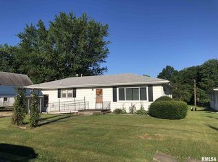 515 N Elizabeth St, Colchester, IL 62326