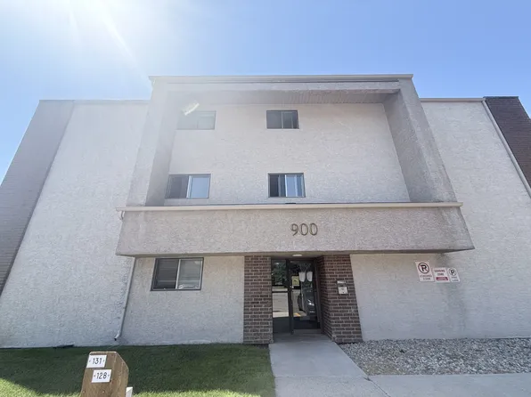 310 Stillwater Dr #914, Saskatoon, SK S7J 4H7