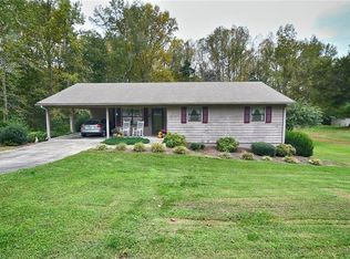 564 Freewood Rd, Lexington, NC 27295