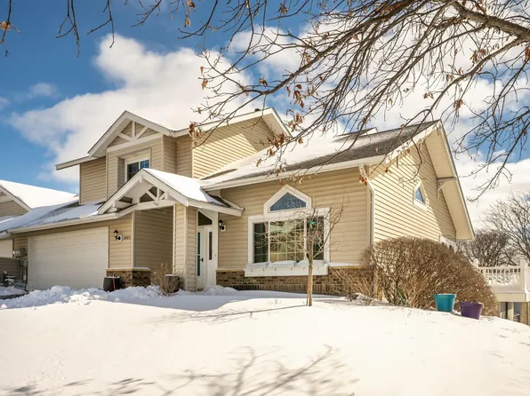 2885 Devonshire Pl, Woodbury, MN 55125