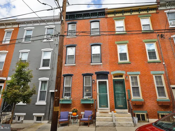 2435 Perot St, Philadelphia, PA 19130