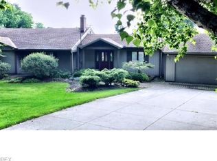 1327 Merriman Rd, Akron, OH 44313