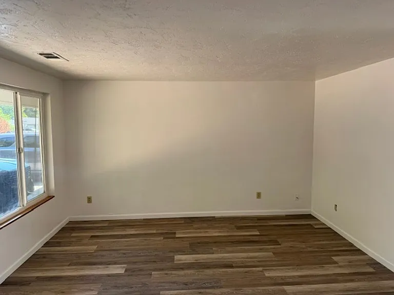 610 Platt Pl — Photo 5