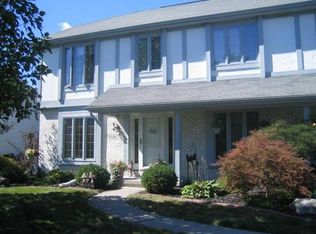 2336 Morningdew Blvd, Maumee, OH 43537