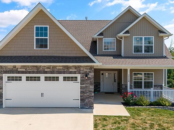 3rd image of 7710 Willow Branch Ln