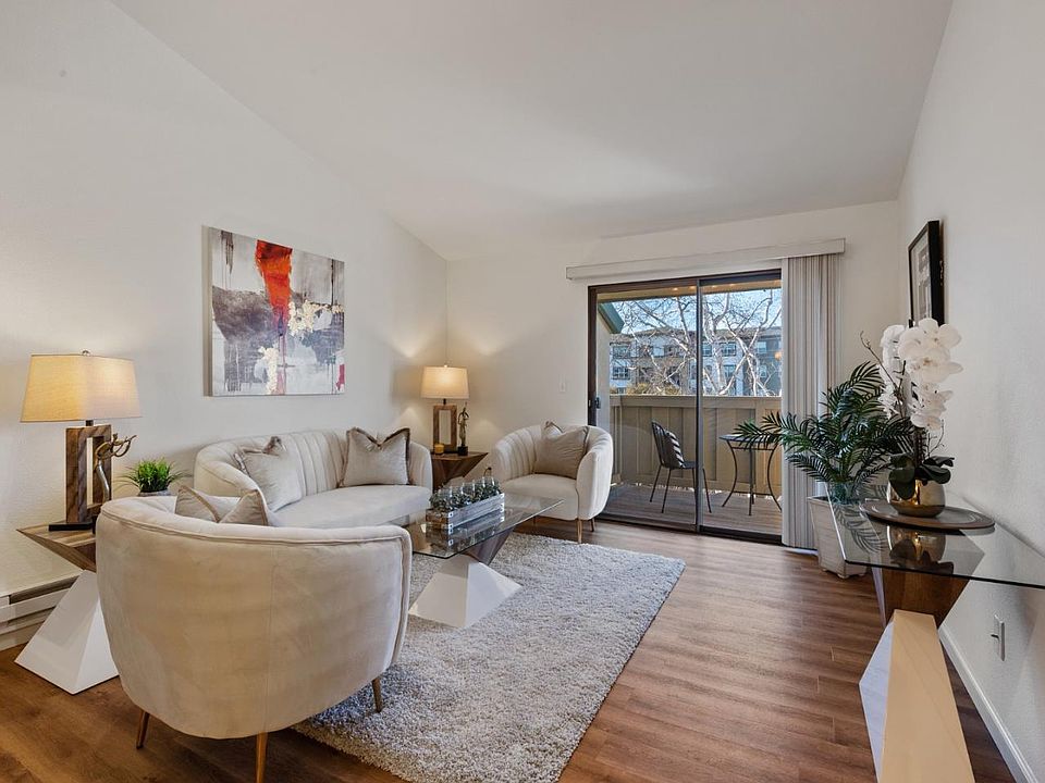 1st image of 847 Woodside Way APT 220
