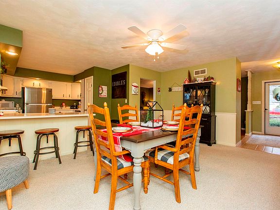 5th image of 58100 Wildwood Dr