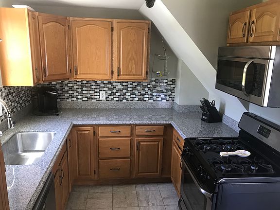 4th image of 175 Cantwell Dr