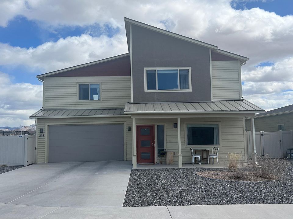 Front view of house.