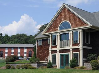 250 Skyline Dr #0910-11, Dracut, MA 01826