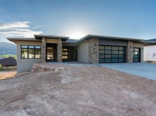 445 Renaissance Ct, Grand Junction, CO 81507