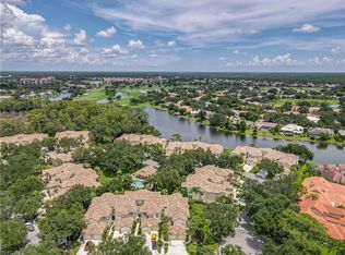 96 Silver Oaks Cir APT 1104, Naples, FL 34119