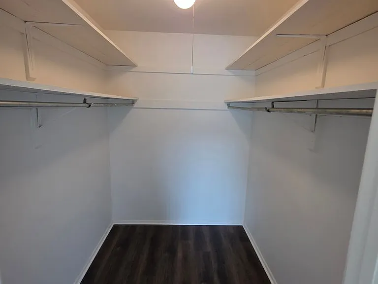 Mackenzie Place — Photo 9
