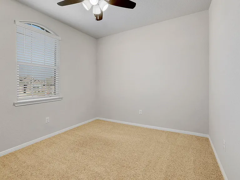 105 Brunnen Way — Photo 21