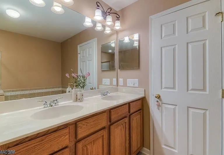 106 Donato Cir — Photo 14