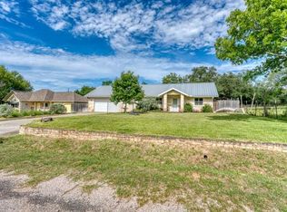 215 E McGee Trl, Kingsland, TX 78639
