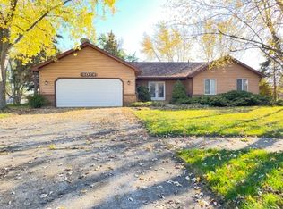 3071 Midlane Dr, Wadsworth, IL 60083