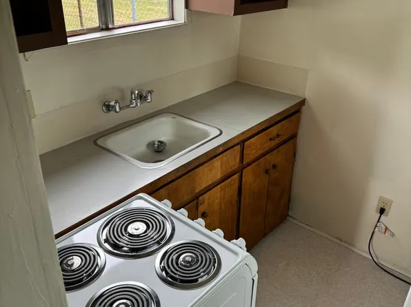 5170 Main St, Springfield, OR