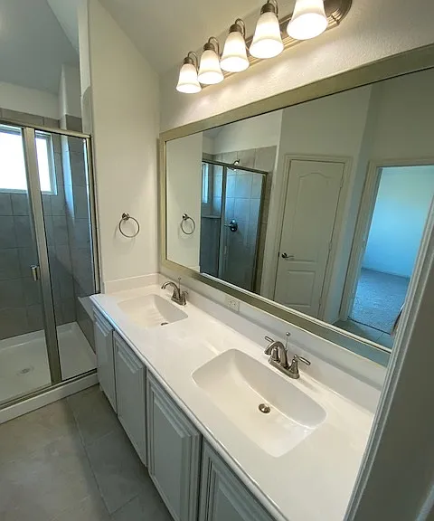 307 Bluewood Dr — Photo 13