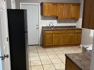 1052 Anna St FLOOR 2, Elizabeth, NJ 07201