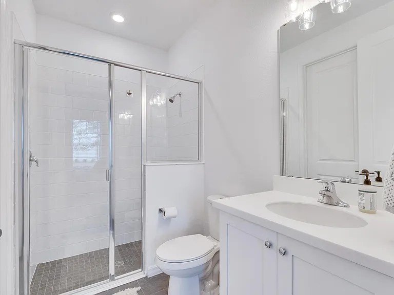 8418 Sperry St — Photo 5