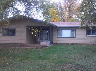 575A Powell Creek Rd, Williams, OR 97544