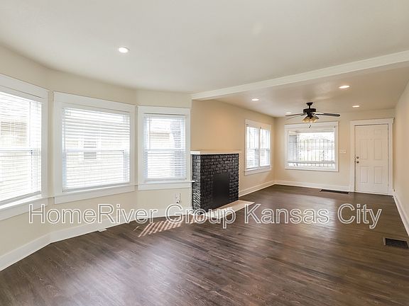4th image of 3011 Parkwood Blvd