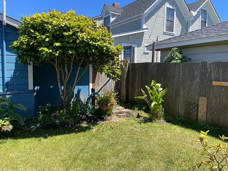 233 N Harrison St #A — Photo 8