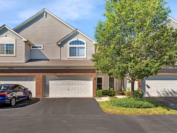 17517 S Gilbert Dr, Lockport, IL 60441