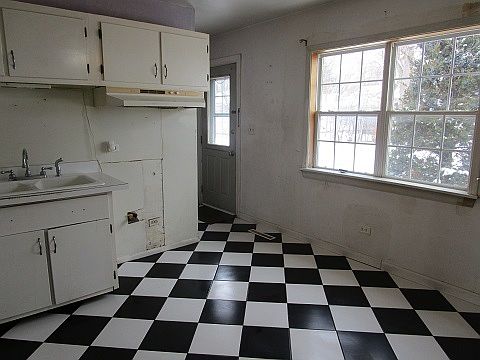 4th image of 388 Mark Ave